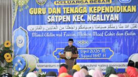 Wawali Iswar Aminuddin saat memberikan sambutan kepada para guru | dok humas pemkot.