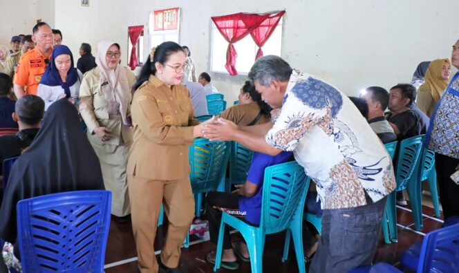 
					65 Rumah Rusak Diterjang Puting Beliung, Pemkot Semarang Percepat Pemulihan Warga Gedawang