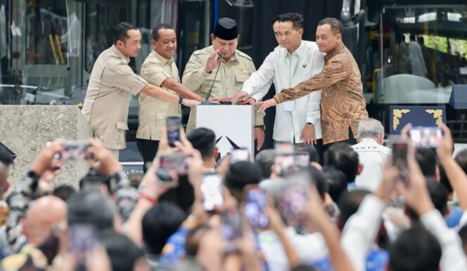 
					Presiden Prabowo Resmikan Pabrik Kendaraan Listrik di Magelang, Dorong Penggunaan Produk Dalam Negeri