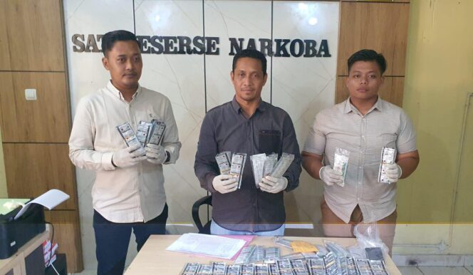 
					Polisi Bongkar Peredaran Obat Berbahaya di Sragen, 4.621 Butir Disita