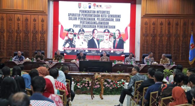 
					Penguatan integritas aparatur melalui kegiatan peningkatan integritas pemerintahan di Gedung Moch Ichsan Semarang 