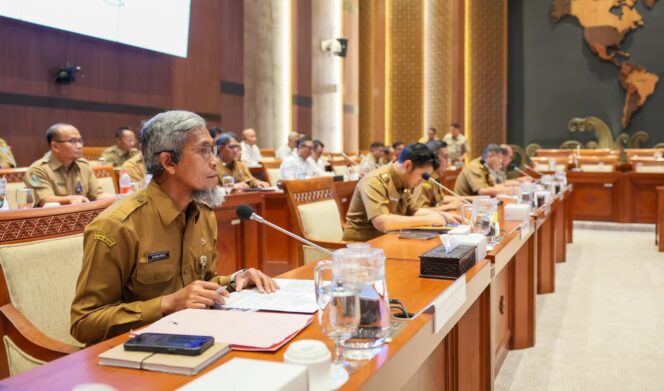 
					RDP Bersama DPR RI, Sekda Jateng Tekankan Percepatan Penyelesaian Sengketa Lahan TNI