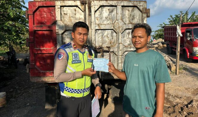 
					Viral Truk Overload, Satlantas Polres Semarang Turun Tangan dan Beri Sanksi Tegas