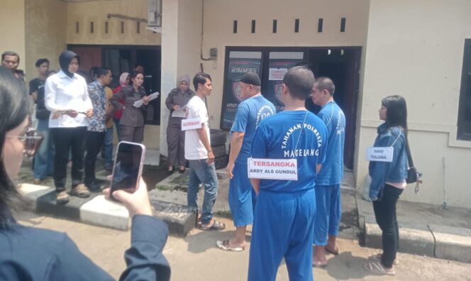 
					Rekonstruksi Kasus Pembunuhan Pemuda Kajoran, Lima Pelaku Peragakan 19 Adegan