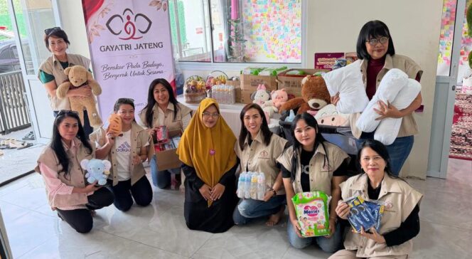 
					Gayatri Jawa Tengah: Gerakan Perempuan Berbasis Budaya dan Kepedulian Sosial