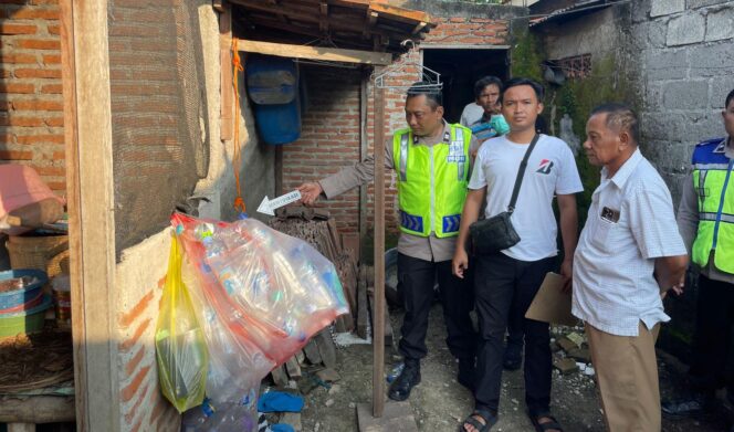 
					Wanita di Tempellemahbang Blora Ditemukan Meninggal, Diduga Akhiri Hidup di Samping Rumah