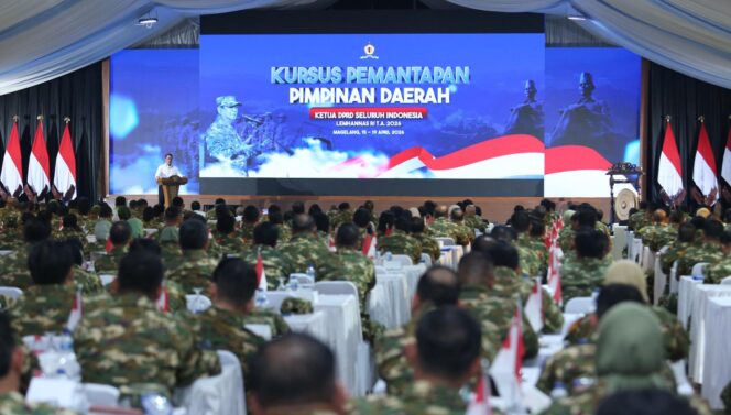 
					Stok Beras Tembus 4,8 Juta Ton, Mentan Tekankan Peran Daerah Perkuat Kemandirian Pangan