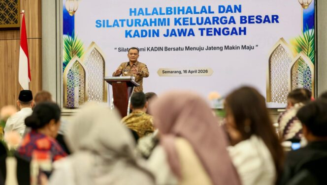 
					Gubernur Jawa Tengah Ajak Kadin Bergerak Tekan Kemiskinan Ekstrem