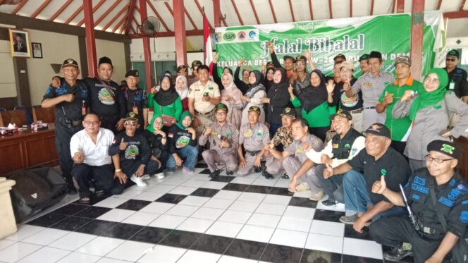 
					RAPI Demak Perkuat Solidaritas Lewat Halalbihalal di Mranggen