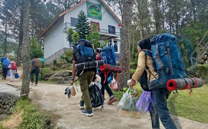 
					Cetak Pemandu Gunung Profesional, Jateng Garap Peluang Besar Wisata Alam