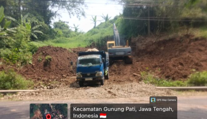 
					Penataan Lahan di Gunungpati Disorot, Dugaan Pengangkutan Tanah Tanpa Izin Picu Pertanyaan Publik
