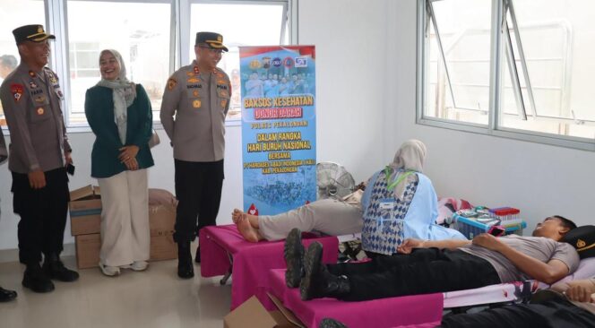 
					Sambut May Day, Karyawan PT HAI dan Polres Pekalongan Gelar Donor Darah Bersama