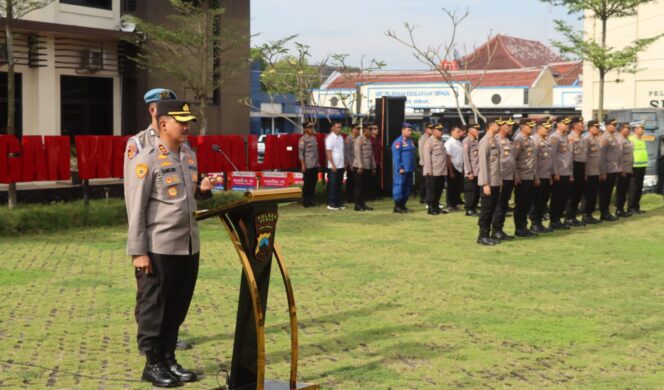
					Polres Demak Kerahkan 250 Personel Amankan May Day