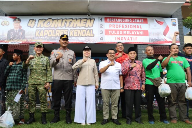 
					Motoran dan Ngopi Bareng Buruh, Polres Kendal Jaga May Day 2026 Tetap Aman dan Kondusif