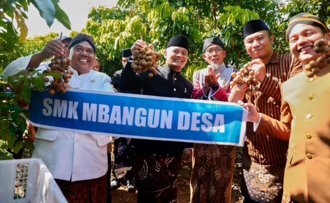 
					Hardiknas 2026 di Jateng, Ahmad Luthfi Dorong Sekolah Tani Jadi Pilar Ketahanan Pangan