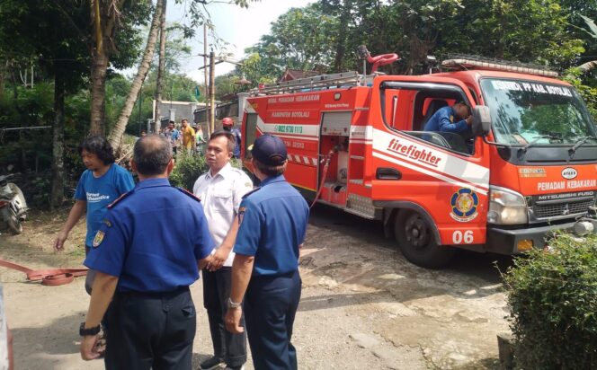 
					Dapur Rumah Warga di Cepogo Terbakar, Polisi dan Warga Cepat Padamkan Api