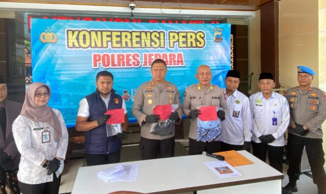 
					Pimpinan Ponpes di Jepara Resmi Jadi Tersangka Kasus Dugaan Kekerasan Seksual Santriwati