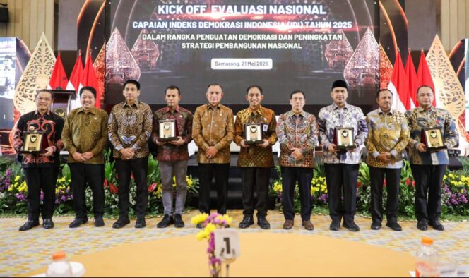 
					Indeks Demokrasi Jawa Tengah Naik ke Peringkat Tiga Nasional, Gus Yasin Soroti Peran Publik