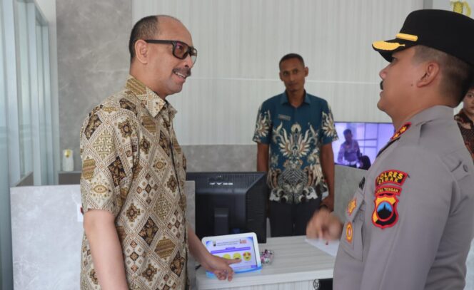 
					Polres Demak Tingkatkan Kesiapan Layanan Polisi 110, Polda Jateng Turun Supervisi