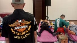Kegiatan donor darah HDCI di PMI Kota Semarang. (Foto: Mualim)