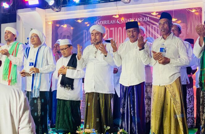 
					Pengajian Umum Haul Guru di Pondok Pesantren Al Asyhar Batealit Jadi Momentum Meneladani Ulama