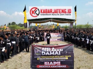 Sebanyak 5.000 warga PSHT Cabang Sragen, Pusat Madiun, mengikuti deklarasi damai di Padepokan PSHT Desa Patihan, Sidoharjo, Minggu (24/5/2026), menjelang Bulan Suro 2026.Foto: Istimewa