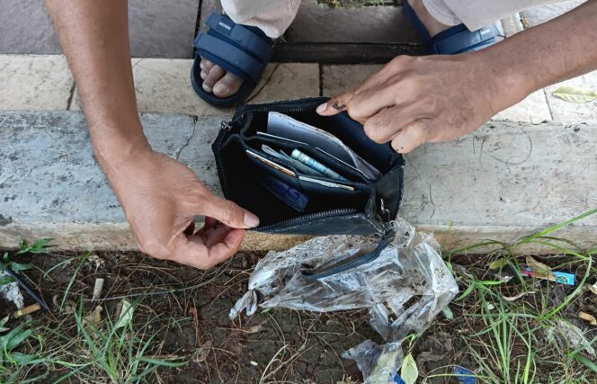
					Pencuri Tas Jamaah di Masjid Kudus Ditangkap, Polisi Temukan Sisa Uang Rp 2 Juta
