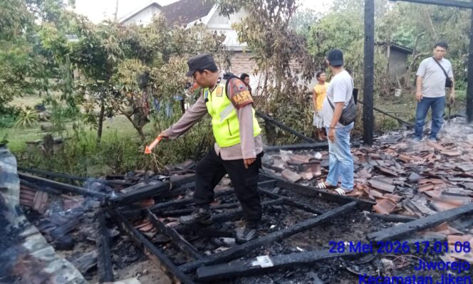 
					Diduga Dipicu ODGJ, Kebakaran Hanguskan Dua Rumah di Jiken