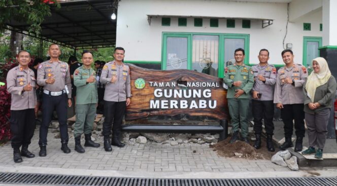 
					Kapolres Boyolali Edukasi Ratusan Pendaki tentang Keselamatan di Jalur Selo Gunung Merbabu