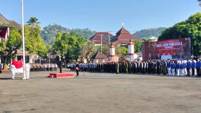 
					Dandim 0728/Wonogiri Hadiri Upacara Peringatan Hari Lahir Pancasila Bersama Forkopimda