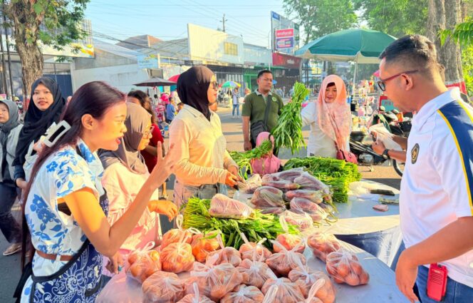 
					Produk Ketahanan Pangan Warga Binaan Lapas Purwodadi Diserbu Pengunjung CFD