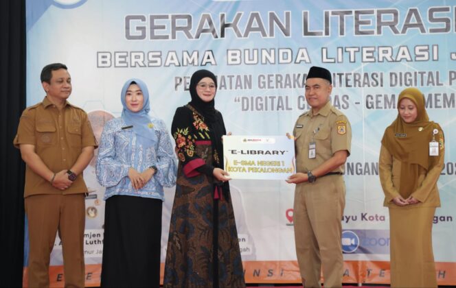 
					Nawal Yasin Dorong Penguatan Literasi Digital untuk Mewujudkan Generasi Adaptif dan Berdaya Saing