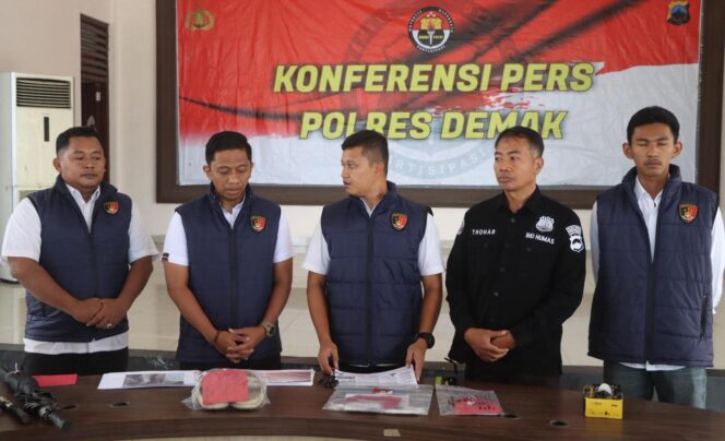 
					Belasan Hari Buron, Pelaku Pembakaran Dua Rumah di Karangawen Demak Akhirnya Dibekuk Polisi