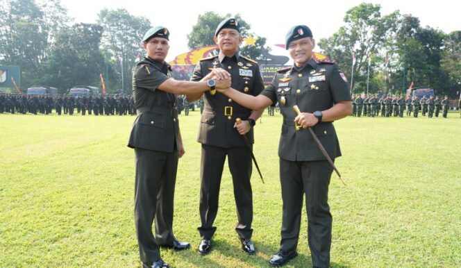 
					Pangdam IV/Diponegoro Resmi Pimpin Pergantian Komandan Yonif 400/Banteng Raiders