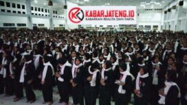 Ribuan warga PSHT mengikuti kegiatan persiapan pengesahan warga baru di Padepokan PSHT Cabang Sragen Pusat Madiun.Foto: DOK Humas Sriyadi/Istimewa