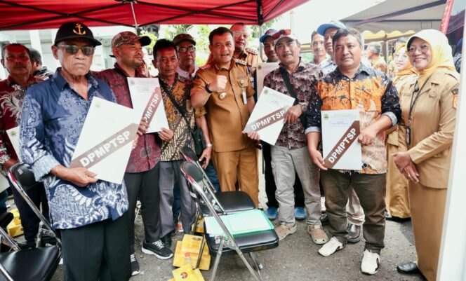 
					Gubernur Jateng Tegaskan Layanan Perizinan Nelayan Tanpa Biaya, Warga Diminta Laporkan Pungli