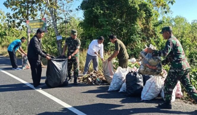 
					TNI-Polri dan Forkopimcam Pracimantoro Gelar Aksi Bersih Lingkungan di Gunung Penges