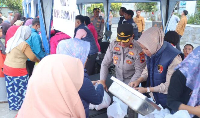 
					Meriahkan Hari Bhayangkara ke-80, Polres Boyolali Hadirkan Bazar Pangan Murah untuk Warga