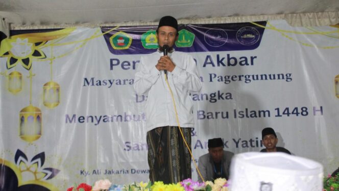
					Sambut Tahun Baru Islam 1448 H, Warga Pagergunung Gelar Pengajian Akbar dan Santunan Anak Yatim