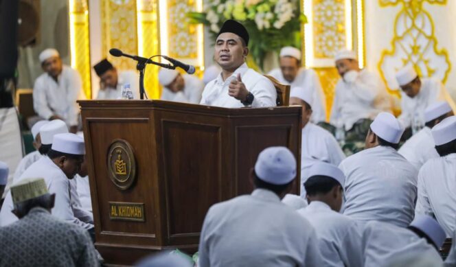 
					Haul Ulama Polaman Tetap Diminati Ribuan Jamaah, Gus Yasin Tekankan Pentingnya Menjaga Warisan Keilmuan