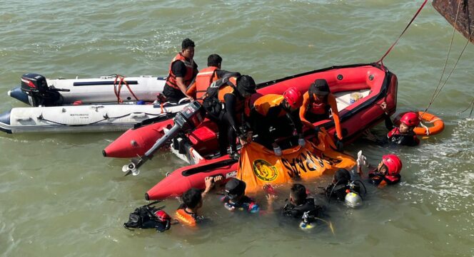 
					Pemuda Asal Brangsong Ditemukan Meninggal Setelah Tenggelam di Pelabuhan Kendal 