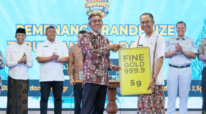 
					Bayar Pajak Kendaraan Tepat Waktu, Warga Jateng Berpeluang Raih Hadiah Ratusan Juta dan Emas Lewat Gebyar Samsat 2026