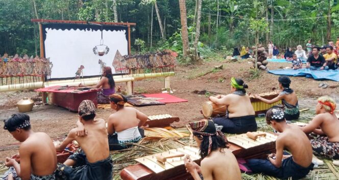 
					Sebagai Wujud Syukur, Warga Kalijurang Gelar Sedekah Bumi Hadirkan Wayang Kulit “Methuk Sendhekala”