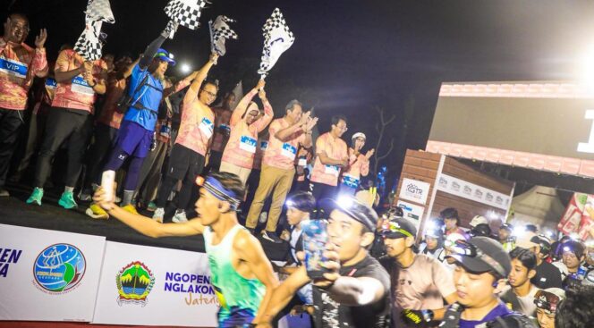 
					Ribuan Pelari Nikmati Sensasi Kebumen Geopark Trail Run 2026, Jelajahi Pantai hingga Gua