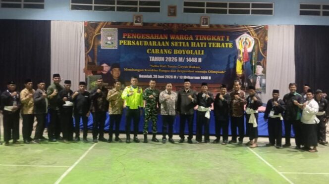 
					Dandim dan Kapolres Boyolali Kawal Pengesahan Warga Baru PSHT di Kecamatan Gladagsari