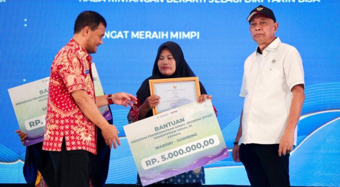 
					Ribuan Keluarga di Klaten Mandiri, Tinggalkan Bansos dan Bangun Masa Depan Lebih Sejahtera
