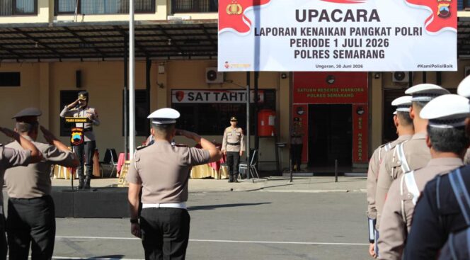 
					59 Personel Polres Semarang Terima Kenaikan Pangkat, Kapolres Tekankan Tanggung Jawab Semakin Besar