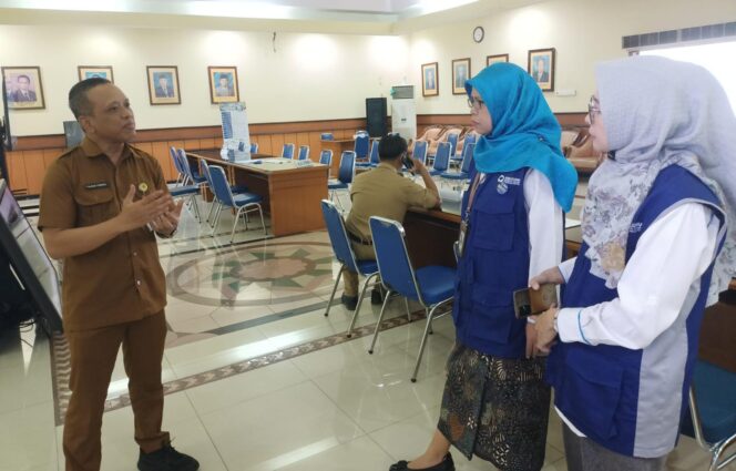 
					Ombudsman Jateng Kembali Ingatkan Sekolah Dilarang Menjual atau Mengarahkan Pembelian Seragam