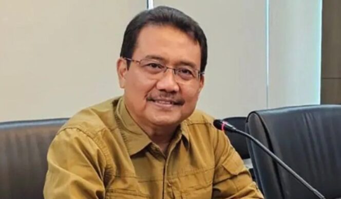 
					Kasus dugaan penipuan nasabah di Purwokerto memasuki babak baru. Pakar hukum menyebut pelaku memanfaatkan kepercayaan yang dibangun selama bekerja di bank