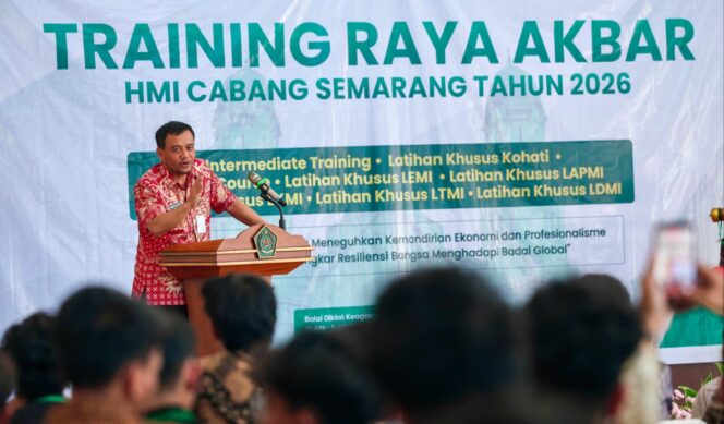 
					Gubernur Ahmad Luthfi: Mahasiswa Bebas Mengkritik, Tapi Harus Disertai Etika dan Solusi